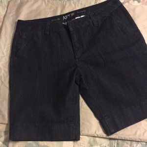 Apt. 9 Bermuda short